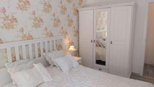 Kopenick Apartment | Romantic Apartment in Berlin - Family Friendly Getaway