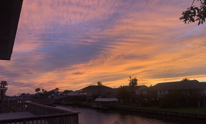 Bayou Vista House | Romantic Sunsets On The Canal!