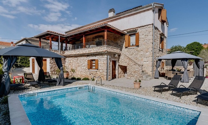 Polje Villa | Romantic villa with pool, quiet location