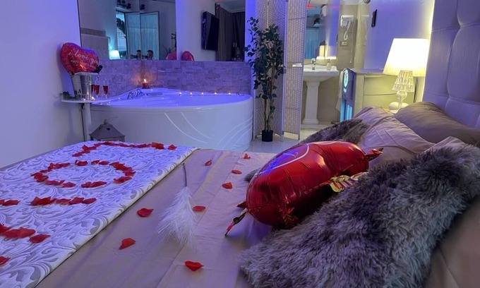 Ognina Apartment | Enchanting Romantica Suite with Breathtaking Sea Views