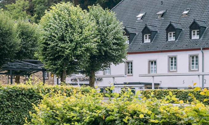 Odenthal Hotel | Discover the Romantikhotel Altenberger Hof: Pet-Friendly Retreat