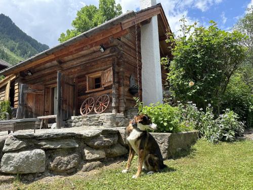 Flattach Ski Chalet | Experience the Romantikchalet: Pet and Child Friendly Stay