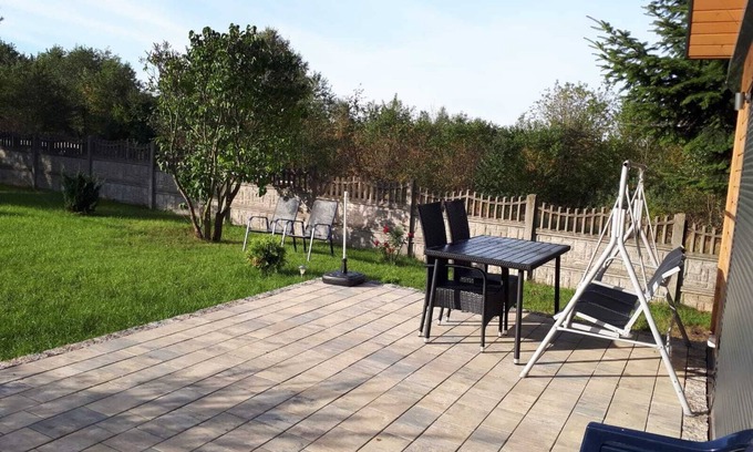 gmina Wreczyca Wielka House | Romantic Escape at Pet-Friendly Romantisches Haus