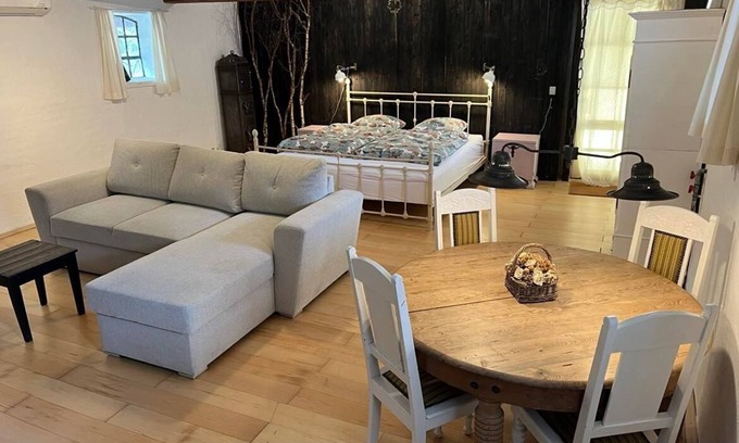 Bovense House | Romantic Suite in Picturesque Countryside Getaway