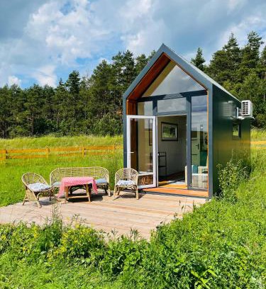 Dzwierzuty House | Intimate Escape: Romantic Cottage with Oceanfront Views
