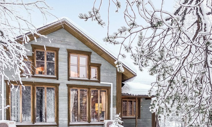 Syote House | Enjoy Lakeside Bliss at Rome 10 by Interhome