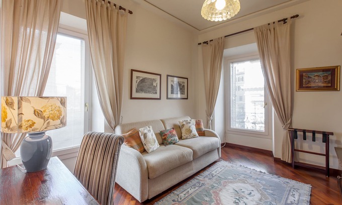 Rione VI Parione Apartment | Exceptional Apartment in the Heart of Rome's Historic Center
