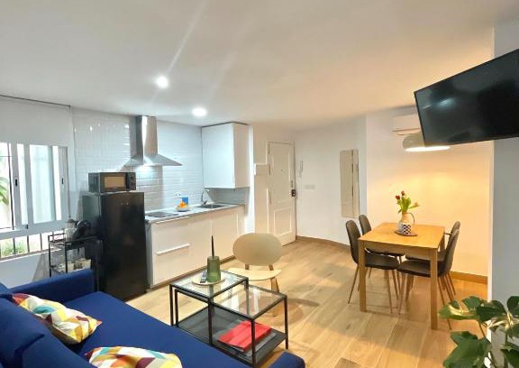 San Basilio Apartment | Family-Friendly Romero Suites: Rated 9.3 by Guests