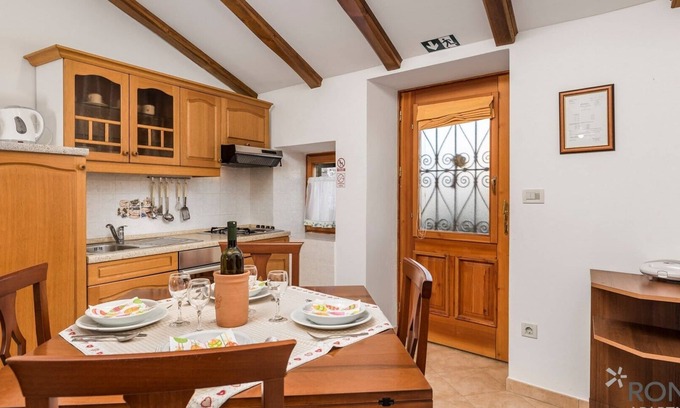 Boljun Apartment | Cozy Rona Stone House Janja: Pet-Friendly Stay Awaits!