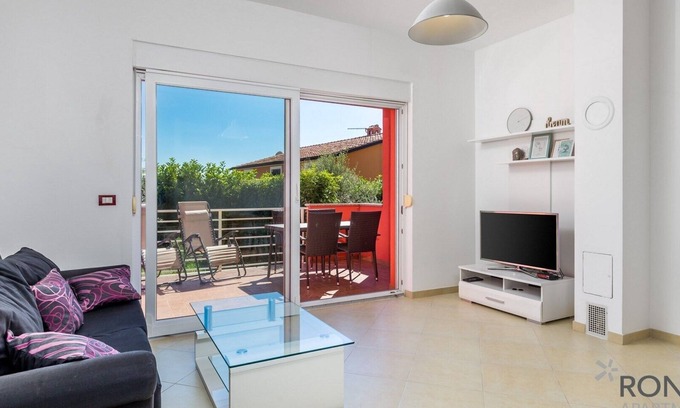 Valica Apartment | Inviting Rona Two-Level Apartment with Pet-Friendly Amenities