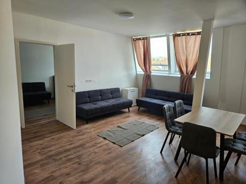 Rudolfsheim-Funfhaus Apartment | Roof-Top Apartment 25