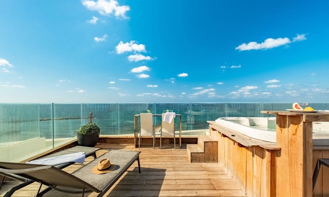 Haifa Condo | Rooftop Jacuzzi Seafront Penthouse by Sea N' Rent