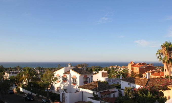 Urbanizacion Hacienda las Chapas House | Inviting Rooftop Villa in Cabo Pino with Ocean Views
