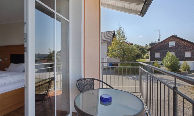 Breitenberg Apartment | Room 12 - Double room with sofa bed with Mountain View, Shared Terrace and Wi-Fi