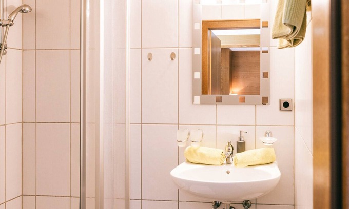 Nesselwaengle Apartment | Room '15' with Mountain View, Shared Terrace and Wi-Fi