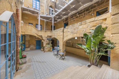 Gharb House | Room 2 - family room x 3 by Solea