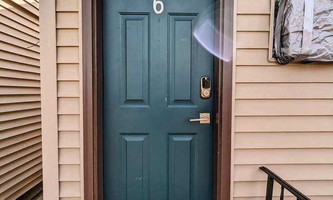 Lewiston Apartment | Comfortable Room 6 at Riverside Motel: Family-Friendly Stay