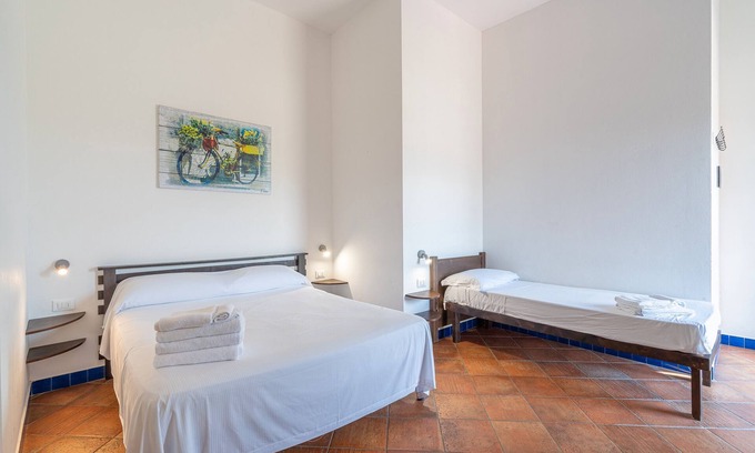 Syracuse Apartment | Room 'Al Palmento Relais - Nerello R1' with Shared Pool, Wi-Fi and Air Conditioning