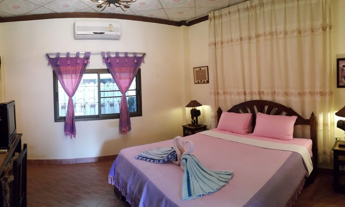 Rayong Hotel | Explore Room Bali 21: Half-Board & Daily Outings Included