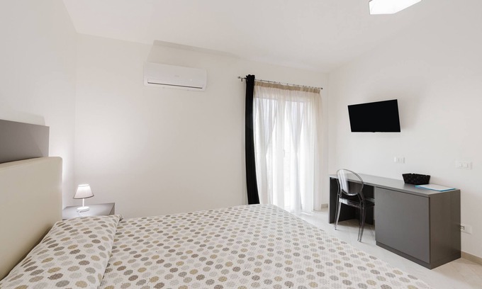 San Giuseppe Jato Apartment | Room 'Camera 3' with Balcony, Wi-Fi and Air Conditioning