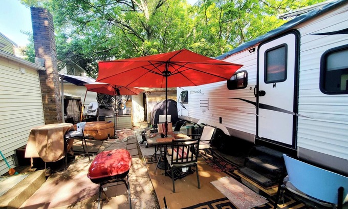 New Haven House | Convenient Room Near Yale: Enjoy Breakfast and Comfort