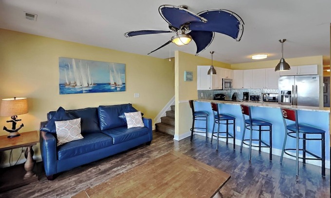 Put-in-Bay Condo | Perfect Getaway: 4 BR on Lake Erie for Friends & Family
