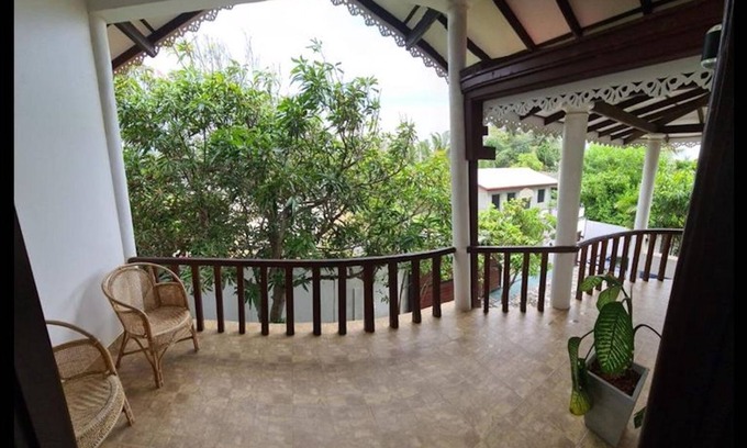 Uswetakeiyawa House | Cozy Stay at Ja-elas French Touch B&B with Spa & Breakfast