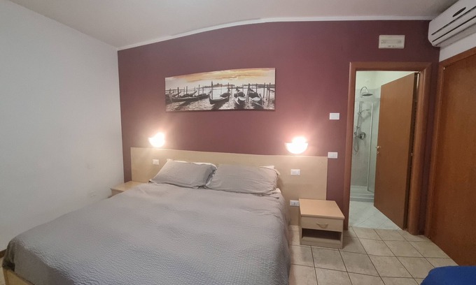 Saletto-San Bartolomeo Bed & Breakfast | Comfortable Room with Ensuite Near Venice Airport