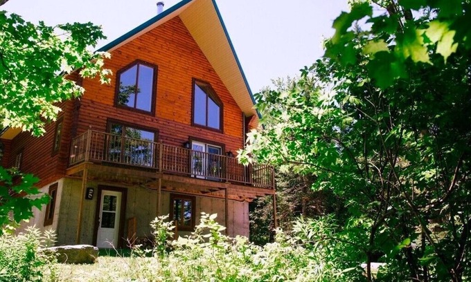 Saint-Paul-de-Montminy Apartment | Room in the middle of nature on the mountainside