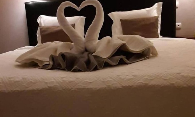 Maio House | Room in Guest Room - Deluxe Double Room With Balcony in Vila do Maio