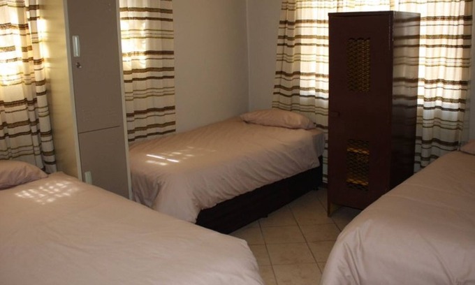 Lephalale House | Cozy Room in Old Farmhouse - Ideal for Families in Limpopo