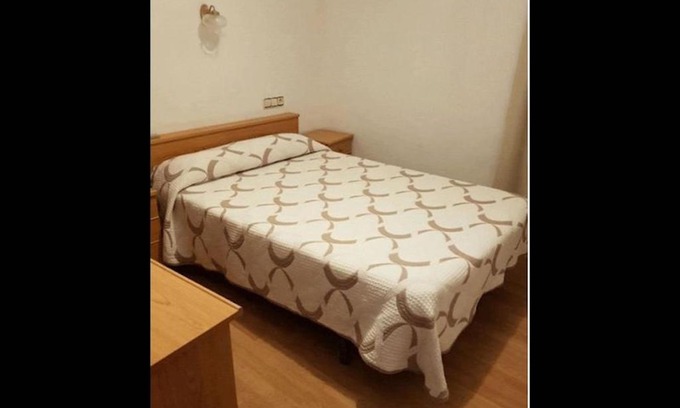 Luarca House | Cozy Rooms at Pension Oria 1: Perfect for Families
