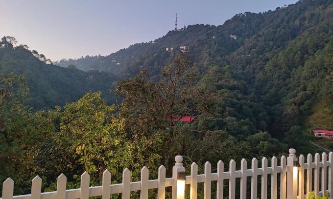 Landour House | Private Balcony Room at Oakwood Lodge in Landour, Mussoorie