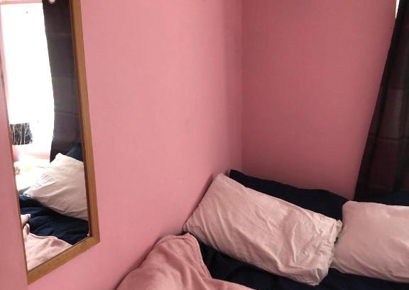 St Helens Bed & Breakfast | Explore Our Convenient Town Centre Room with Hot Tub