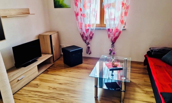 Sipplingen Apartment | Room 'Nebengebude Mit Dusche' with Wi-Fi