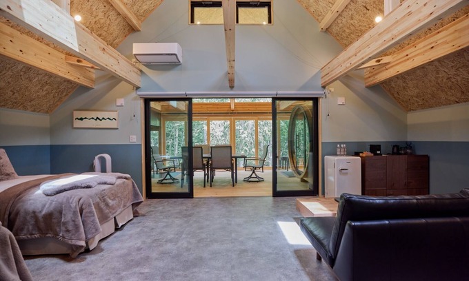 Narusawa Hotel | Charming Deluxe Cottage Turquoise in Yamanashi Region
