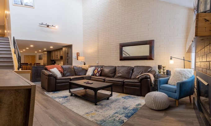 North Park City House | Relax and Unwind in Historic Park City Near Resort Access