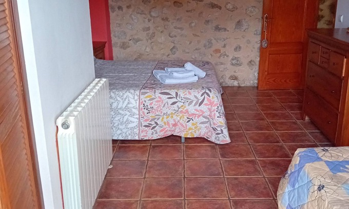 La Vall d'Ebo Apartment | Room 'Triple 5' with Shared Terrace, Balcony and Wi-Fi