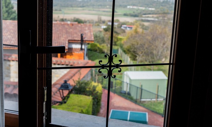 Asparrena House | Room 'Twins' with Shared Garden and Wi-Fi