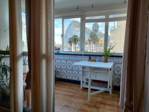 La Linea de la Concepcion House | Cozy Room with Private Bath Near Gibraltar - Rated 9.8/10