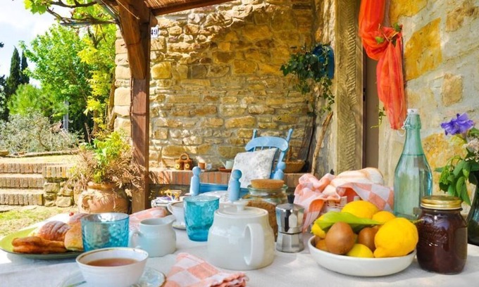 Tortigliano Bed & Breakfast | Scenic Room with a View in Anghiari, Tuscany