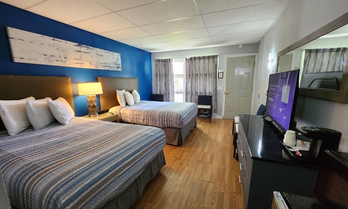 Lake George Hotel | Family-Friendly Room with Two Double Beds in Lake George