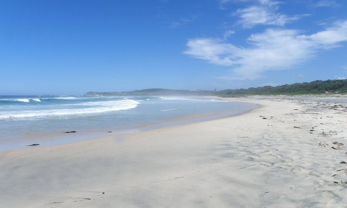 Kianga House | Oceanfront RooMilly Beach House: Rated 10/10 for Comfort