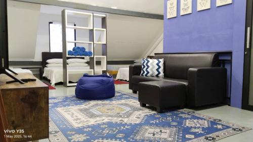 Kuah House | Child-Friendly ROOMMATE STUDIO with High Guest Ratings