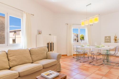 Ses Salines House | Cozy House: 4-Star Rooms with Oceanfront Pool Access