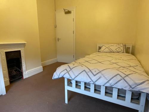 Wolverton Bed & Breakfast | Budget-Friendly Rooms in a Victorian House, Milton Keynes