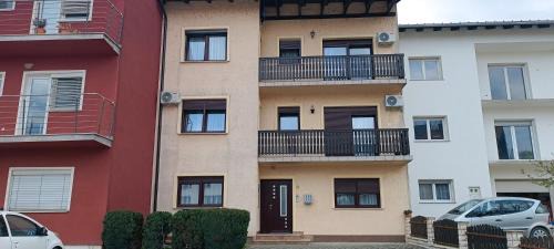 Karlovac Apartment | Rooms4U