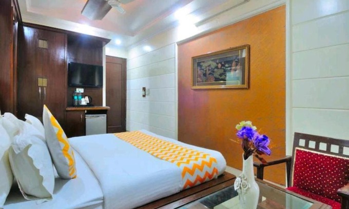 Paharganj Hotel | Geeson: Ocean View Stay with Breakfast & Family-Friendly Perks