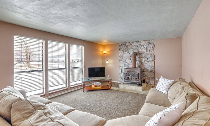 Cedar City Cottage | Inviting Cedar City Home with Fenced Yard & Pet Friendly!