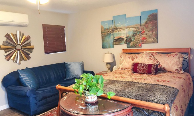 Ivey Ranch - Rancho Del Oro Apartment | Cozy Guest Suite with Private Entrance and Pool Access